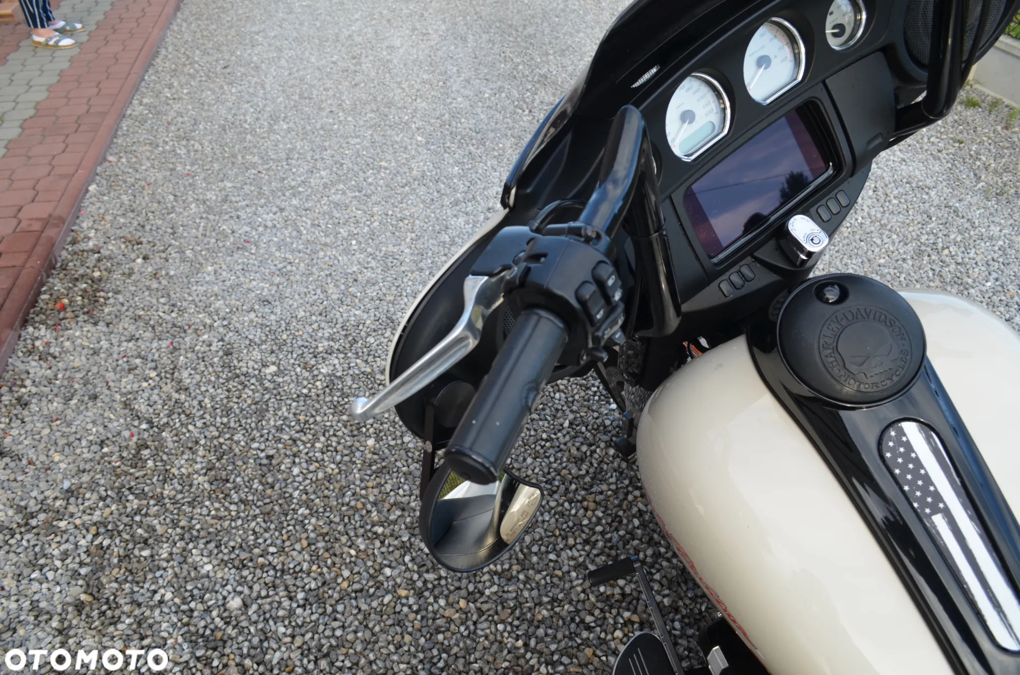 Harley-Davidson Touring Street Glide - 19