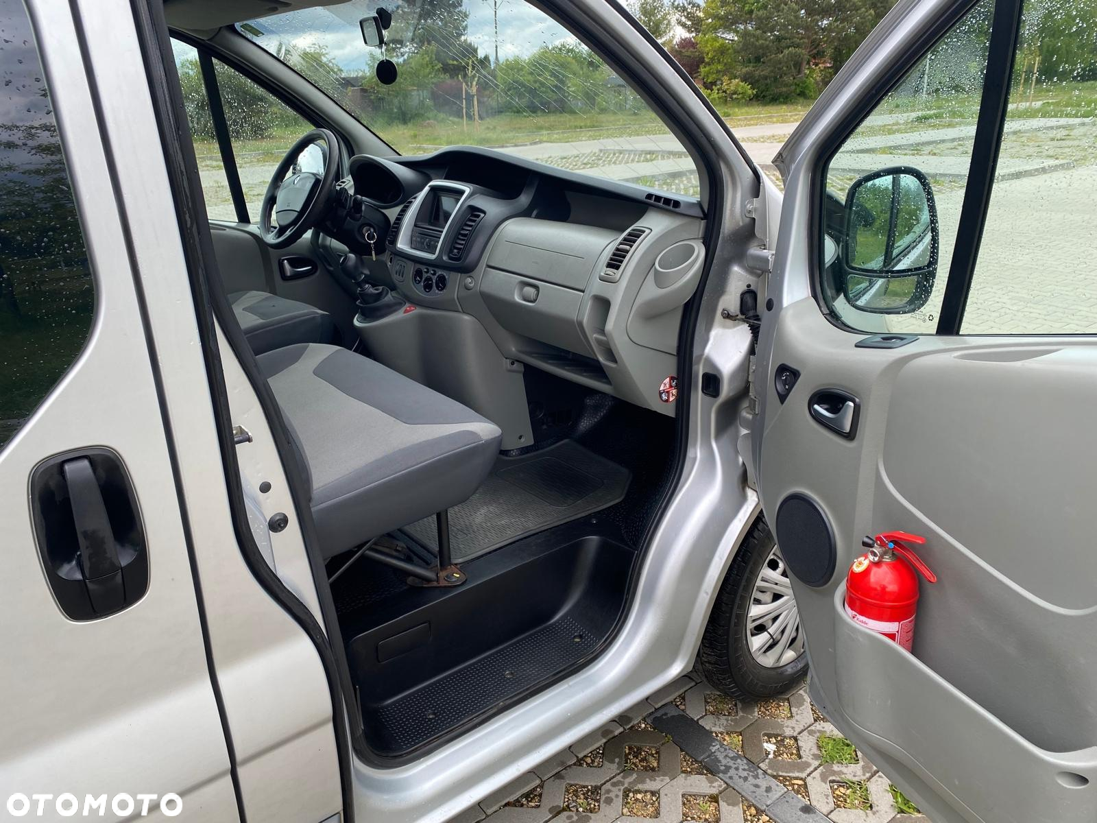 Renault Trafic L1H1 Passenger Lux - 9