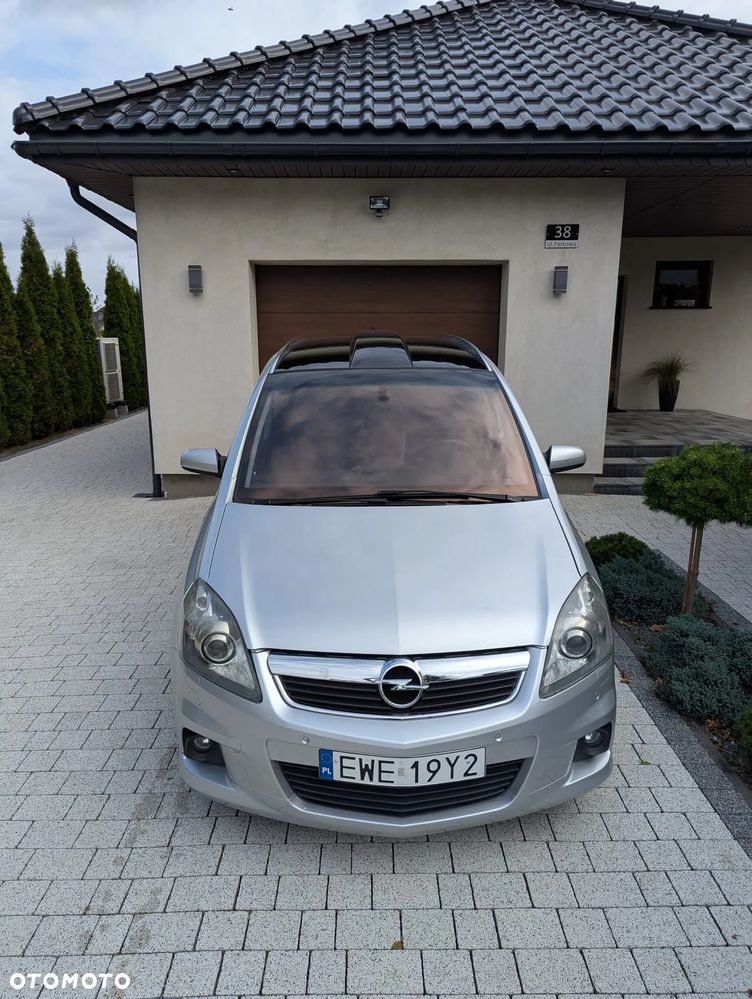 Opel Zafira - 3