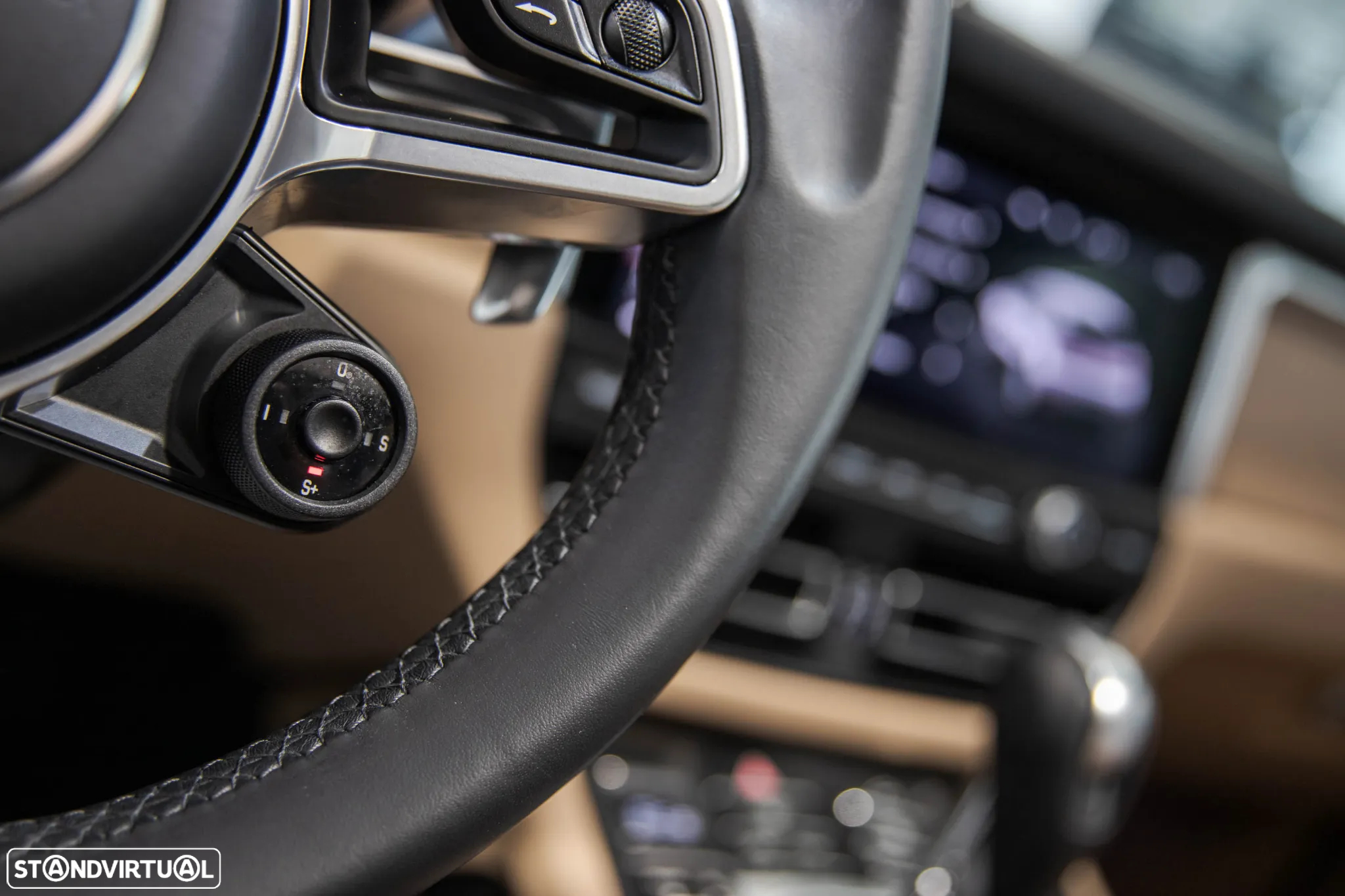 Porsche Macan Standard - 30