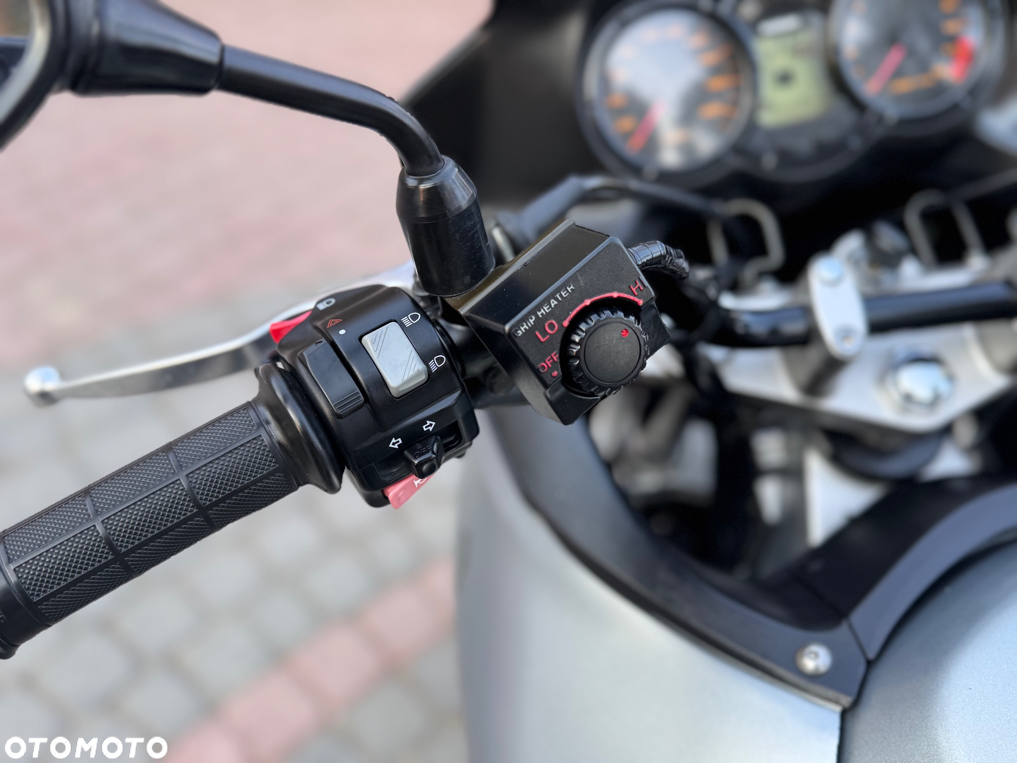 Suzuki DL - 22