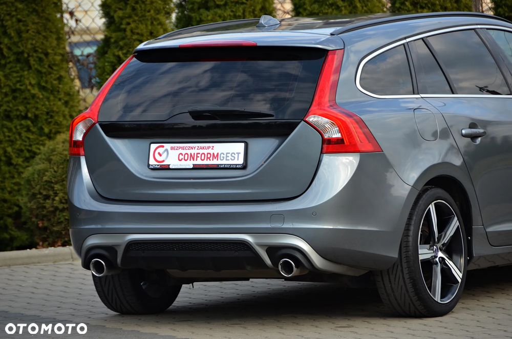 Volvo V60 D2 Drive-E R-Design Momentum - 16
