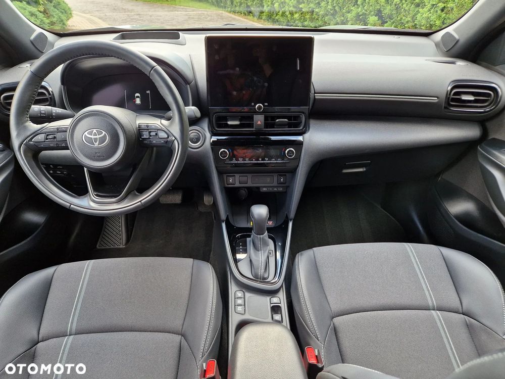 Toyota Yaris Cross Hybrid 1.5 Premiere Edition - 9
