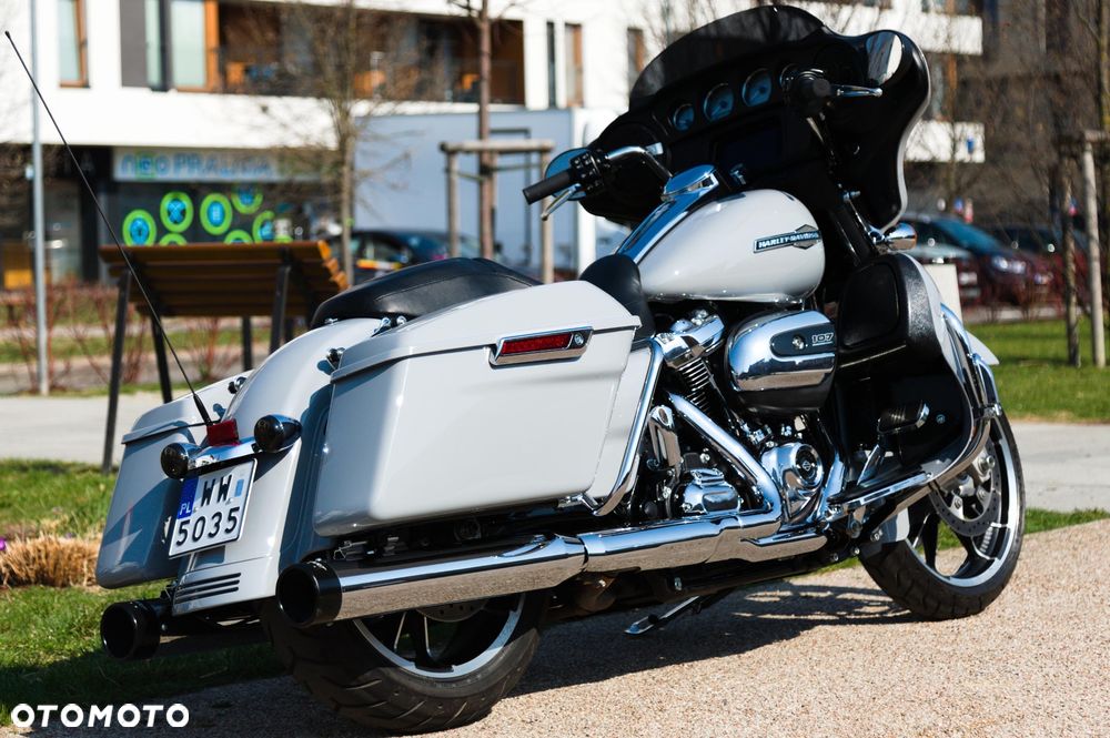 Harley-Davidson Touring Street Glide - 6