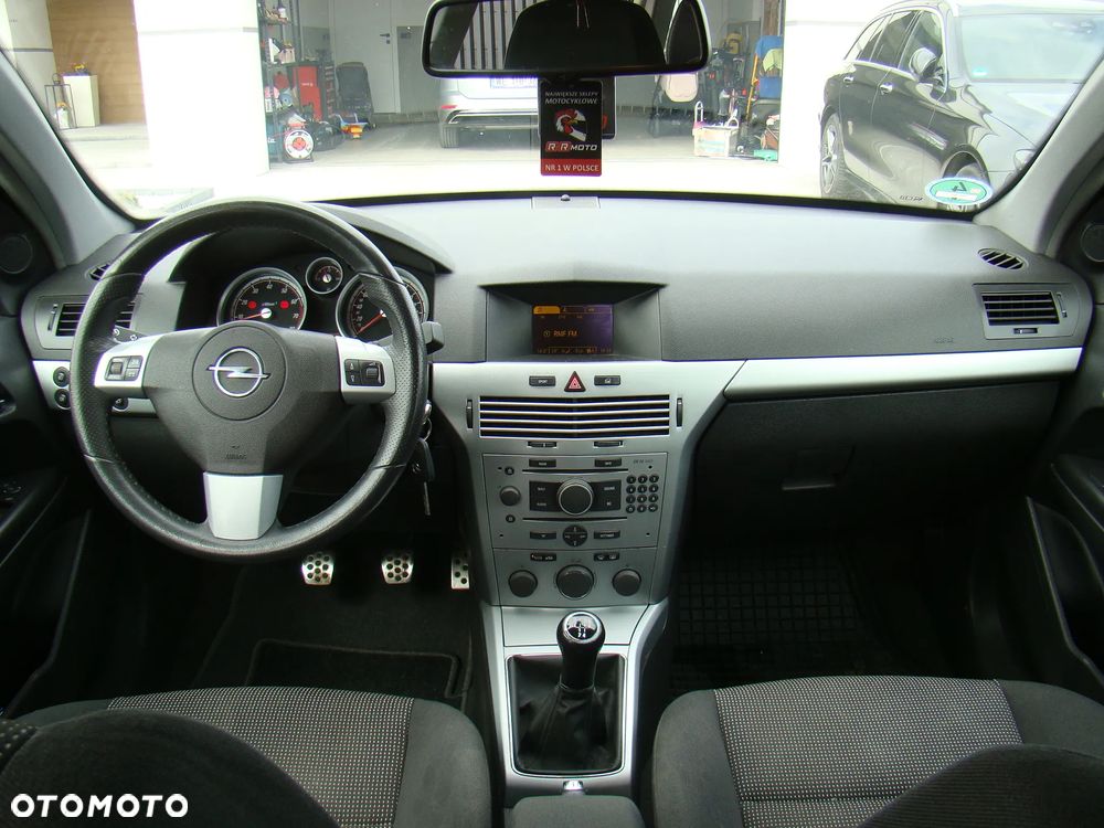 Opel Astra 1.6 Innovation - 25