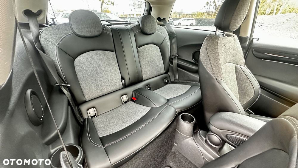 MINI Cooper SE Resolute Edition - 13