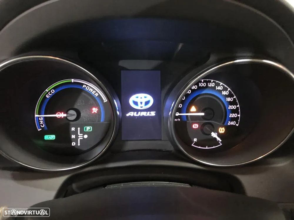 Toyota Auris Touring Sports 1.8 HSD Comfort +P.Sport+Navi - 4