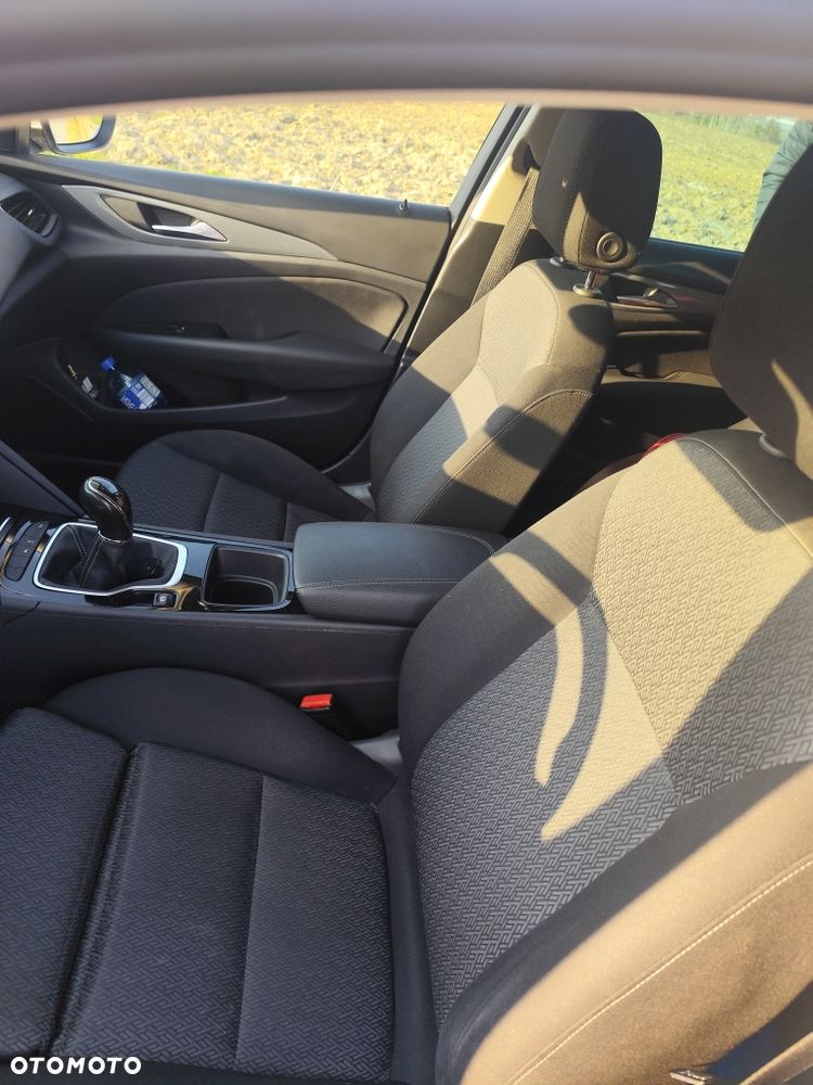 Opel Insignia - 8