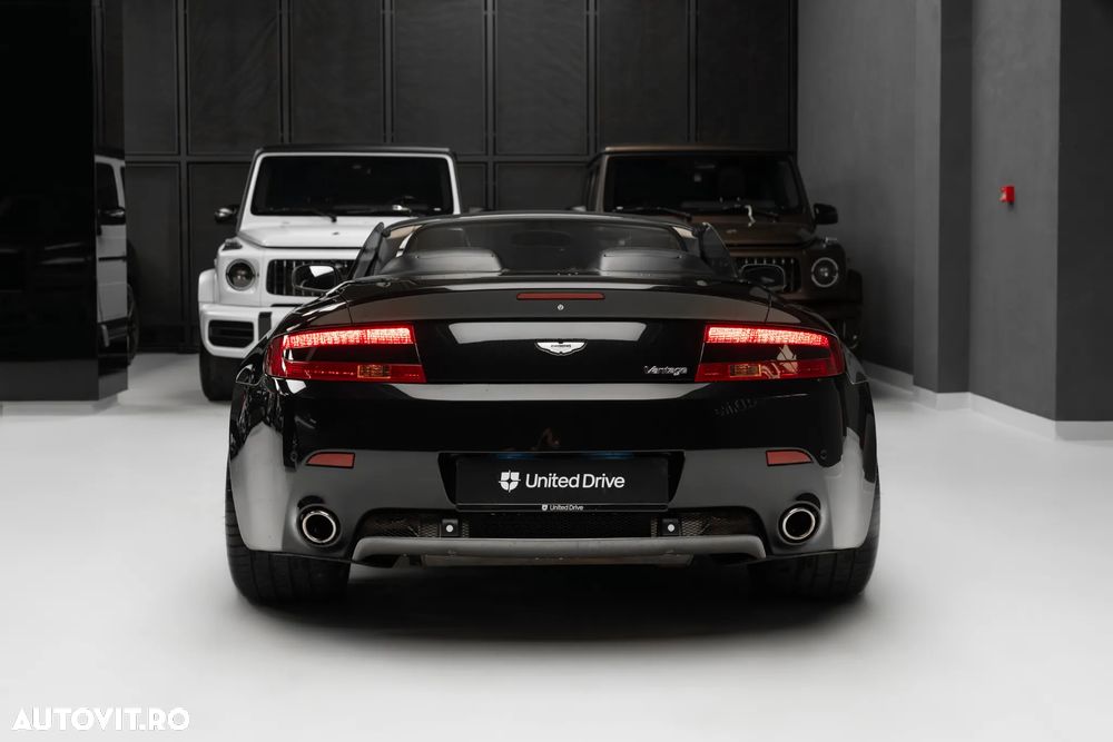 Aston Martin V8 Vantage - 13