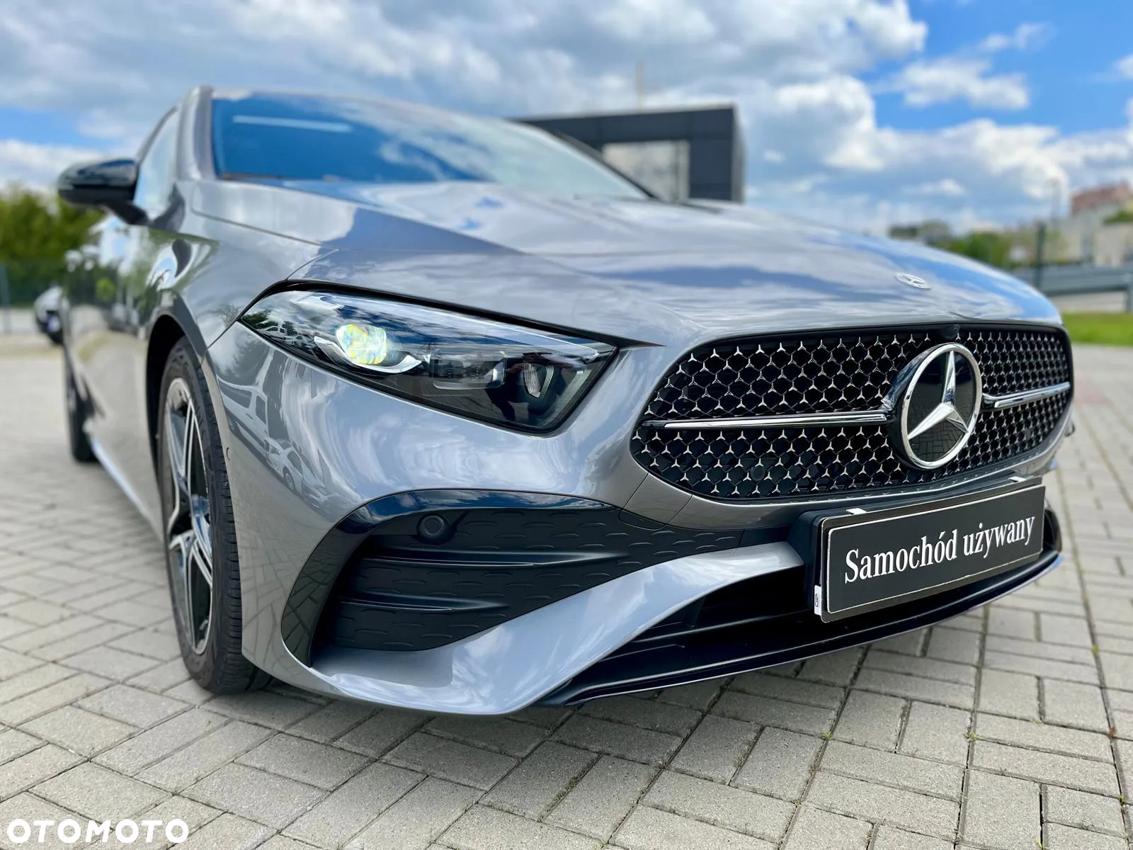 Mercedes-Benz Klasa A 220 4-Matic AMG Line 8G-DCT - 16