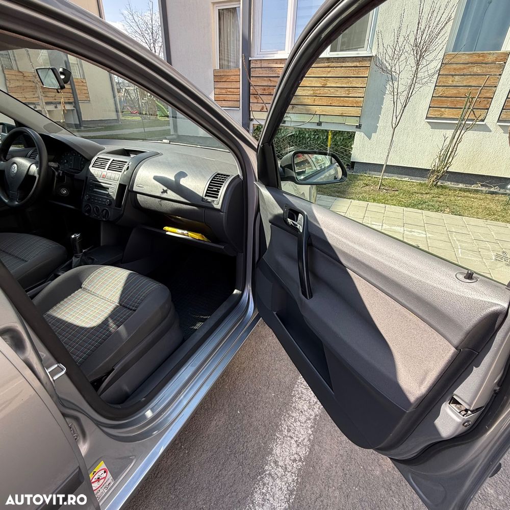 Volkswagen Polo - 22