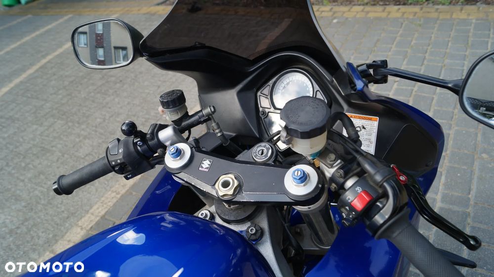 Suzuki SV - 12