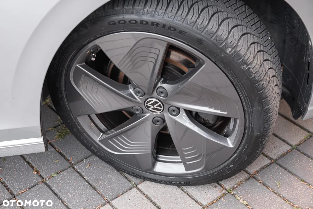 Volkswagen Golf VIII 1.4 TSI Plug-In Hybrid Style DSG - 38