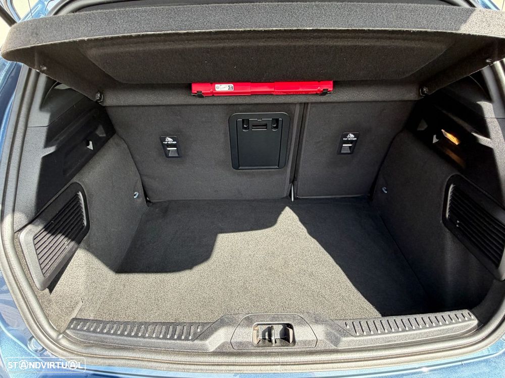 Ford Focus 1.0 EcoBoost MHEV ST-Line X Aut. - 12