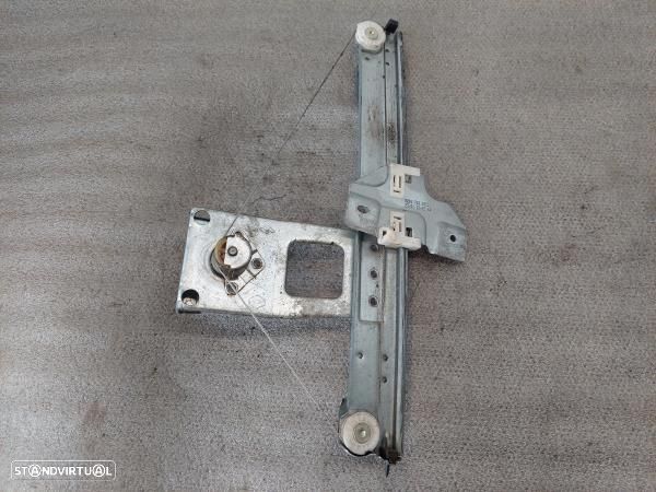 Elevador Tras Esq  Dacia Duster (Hs_) - 1