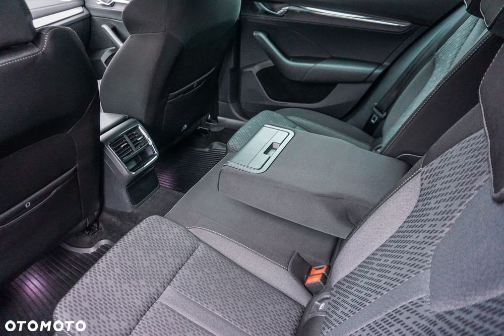 Skoda Octavia 1.5 TSI ACT Style - 11