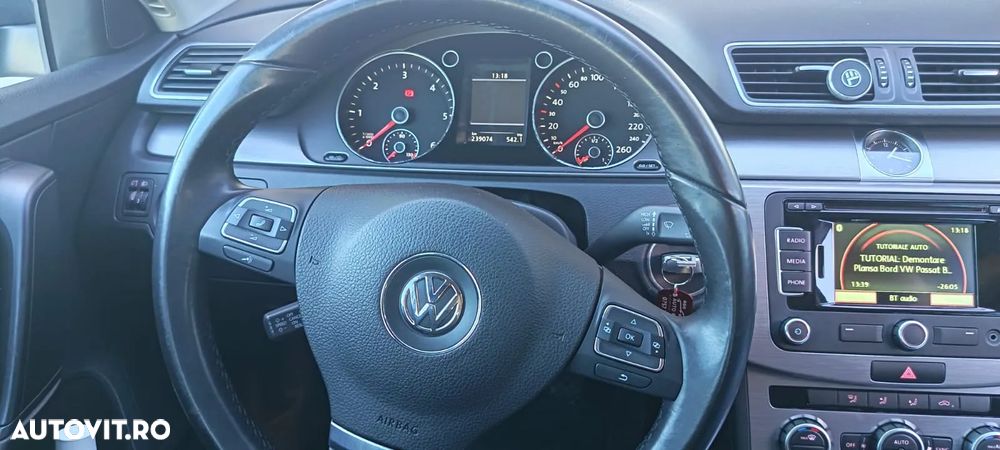Volkswagen Passat - 15