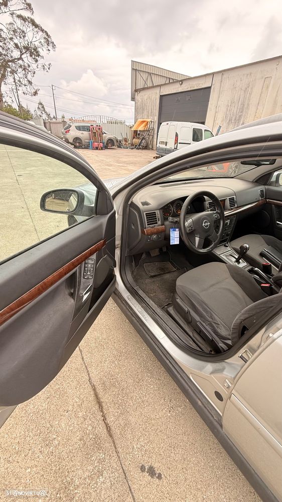 Opel Vectra Caravan 1.9 CDTi Elegance Aut - 9