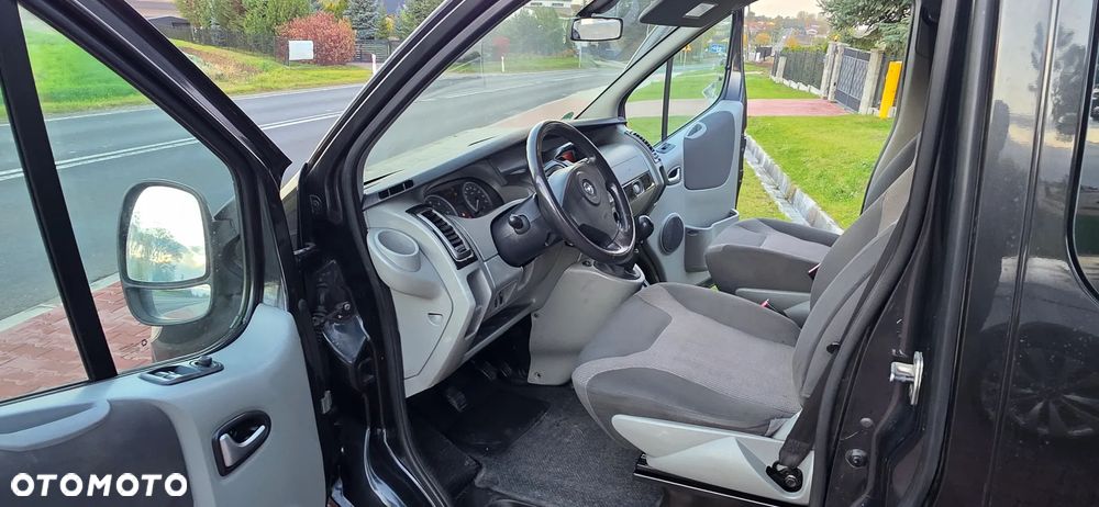 Opel Vivaro - 13