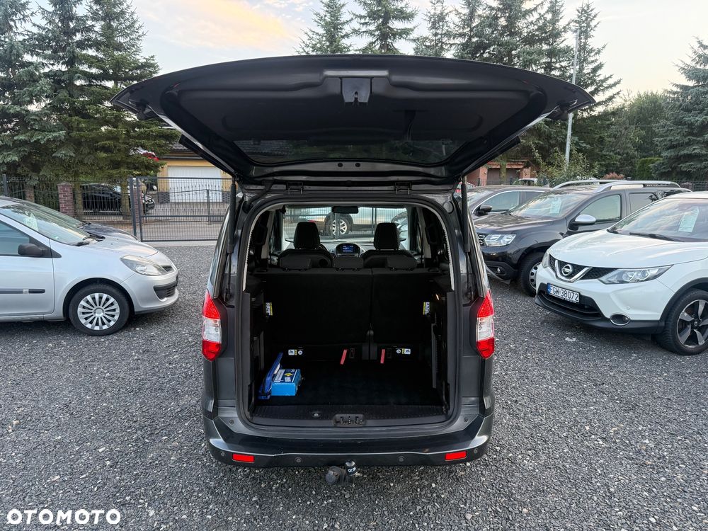 Ford Tourneo Courier 1.0 EcoBoost Titanium - 27