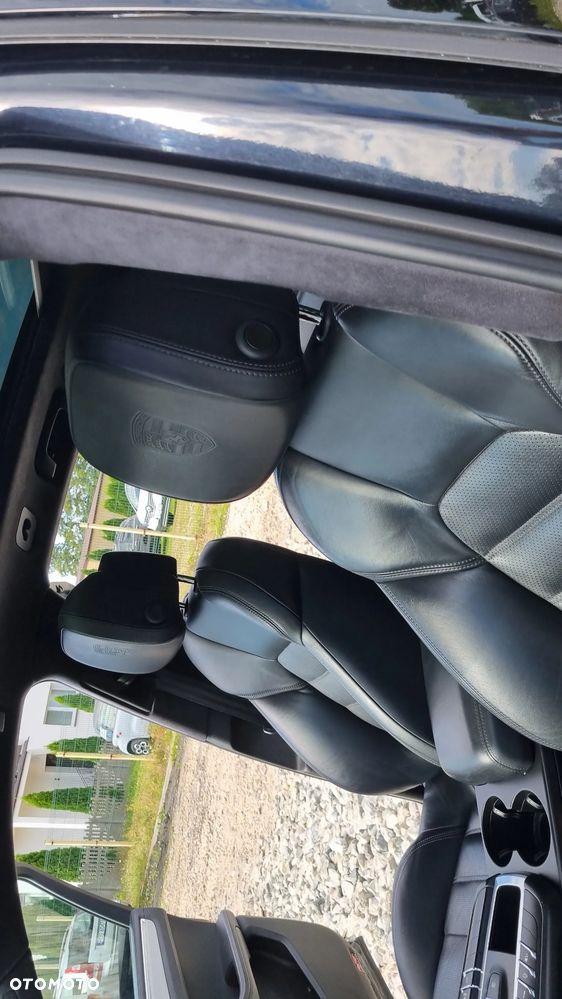 Porsche Macan Turbo PDK - 22