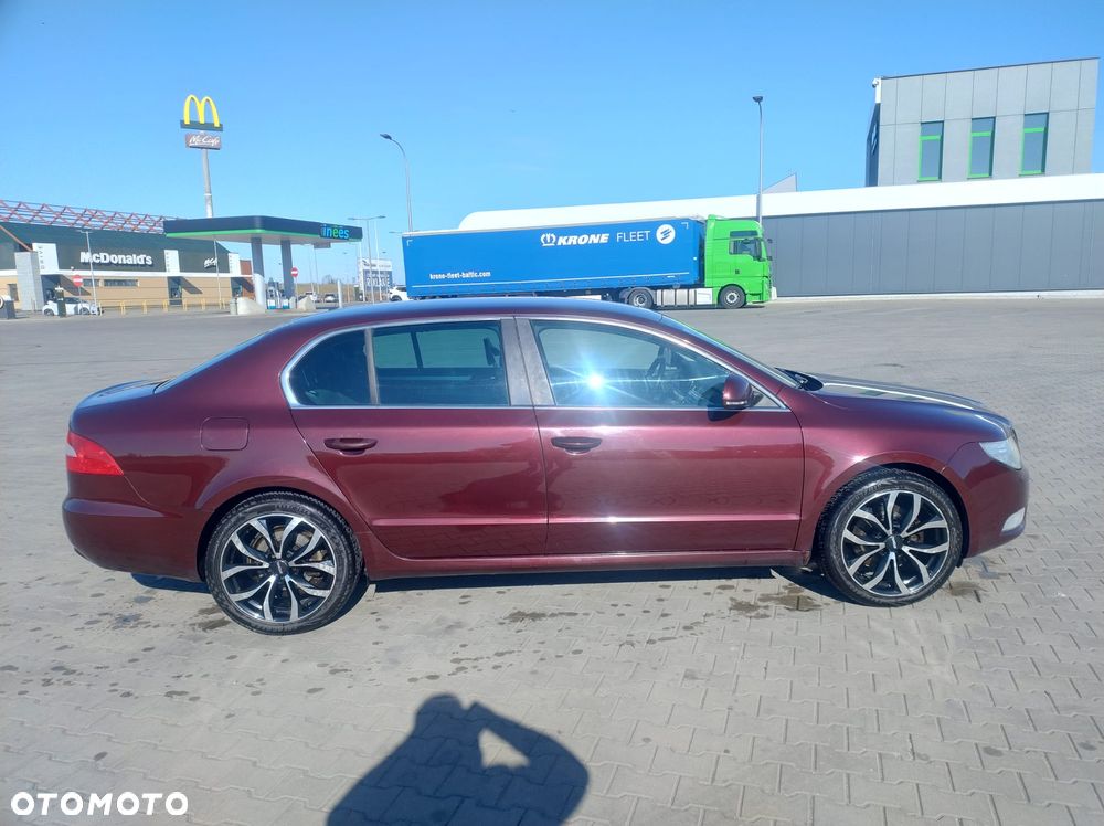 Skoda Superb - 8