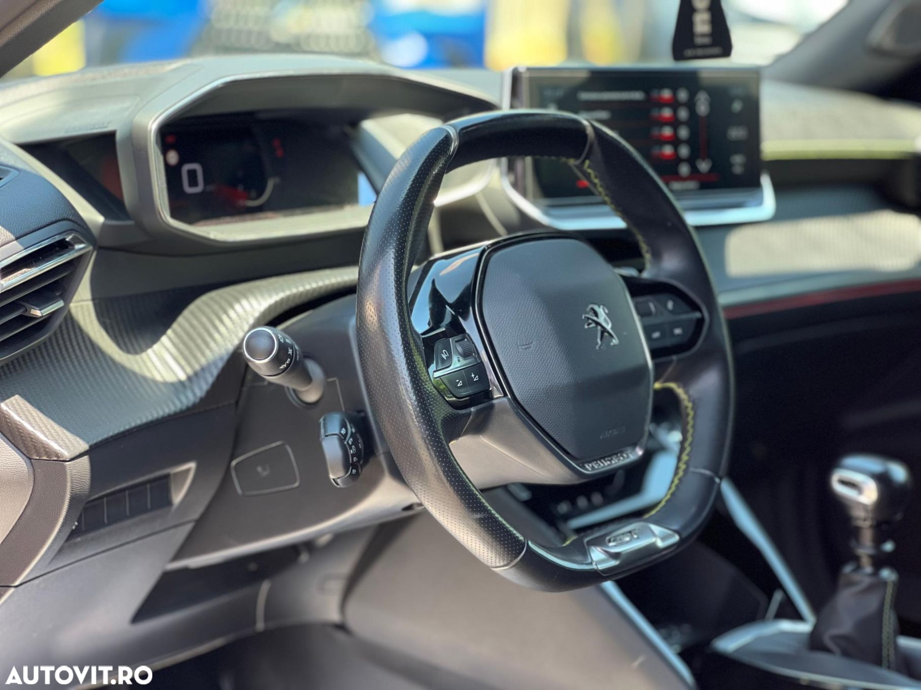 Peugeot 2008 1.2 PureTech Turbo S&S GT-Line - 10