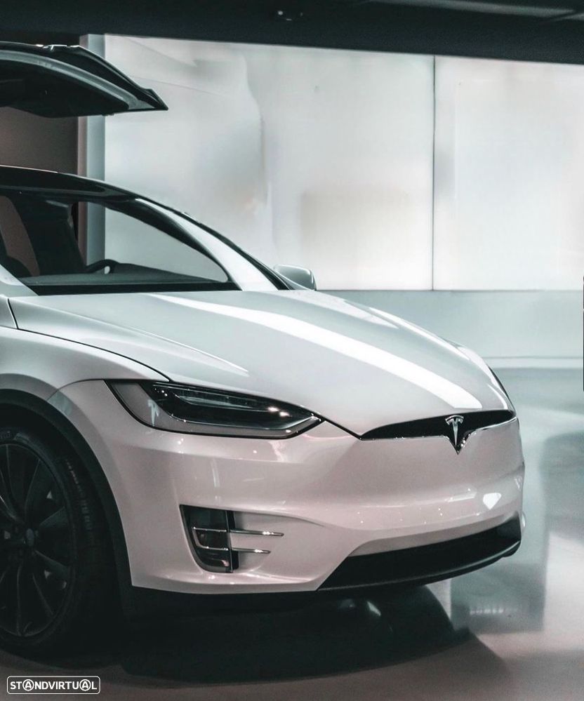 Tesla Model X Standard Range - 4