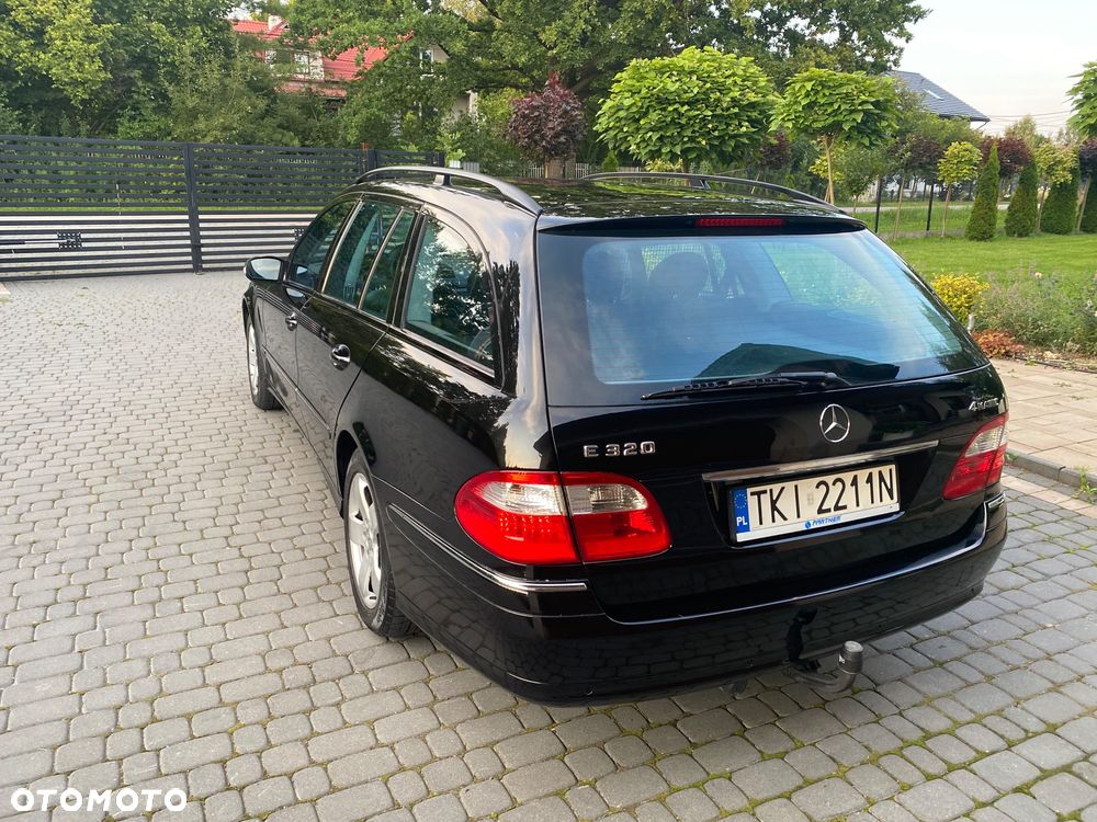 Mercedes-Benz Klasa E 320 T 4Matic Avantgarde - 7