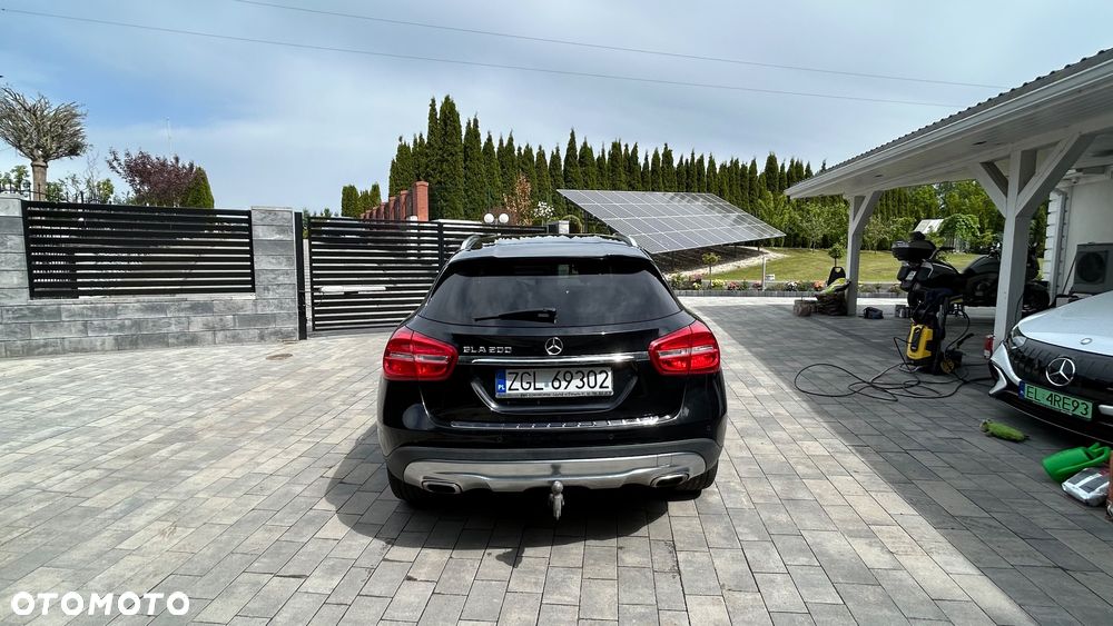 Mercedes-Benz GLA 200 7G-DCT - 9