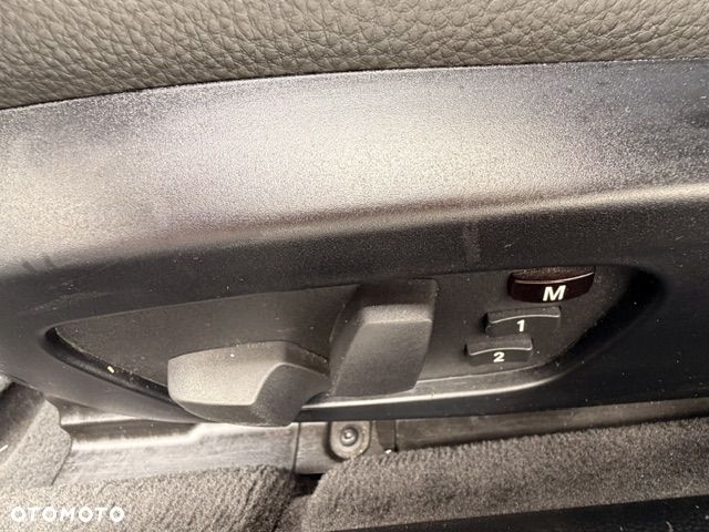 BMW Seria 3 320d DPF - 25