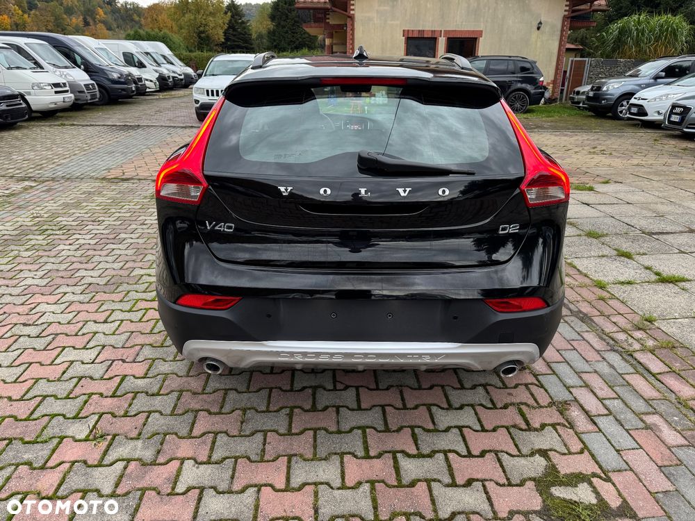 Volvo V40 Cross Country - 6