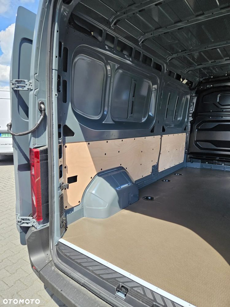 Renault Master Furgon L3H2 2.0dCi 170 automat - 19