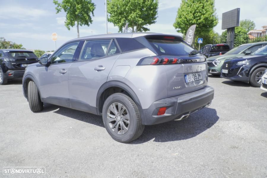 Peugeot 2008 1.2 PureTech Active EAT8 - 5