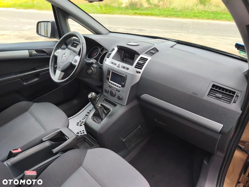 Opel Zafira 1.8 Family Plus - 32