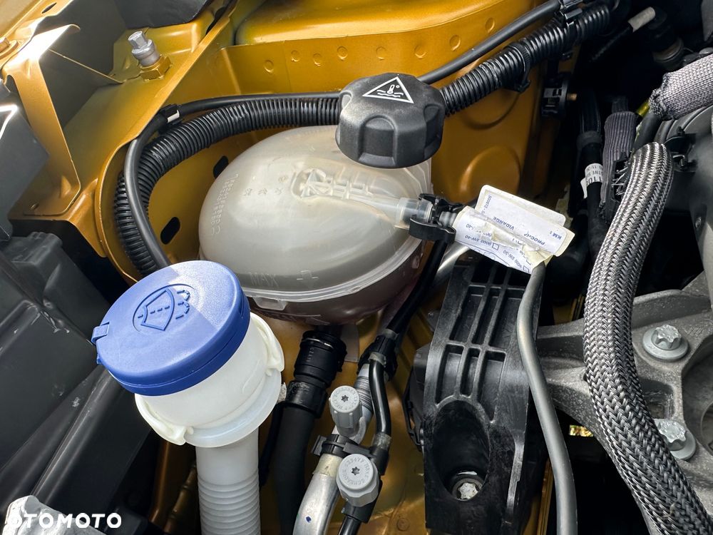 DS Automobiles DS 3 Crossback 1.2 PureTech Performance Line + - 26