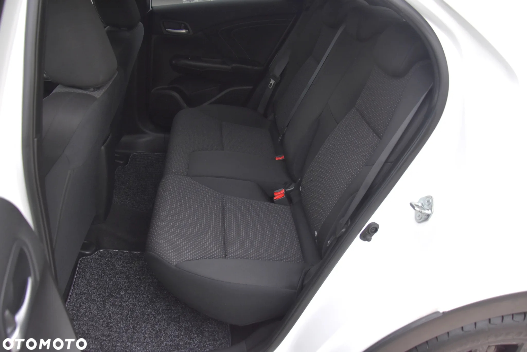 Honda Civic 1.8 i-VTEC Sport Black Edition - 26