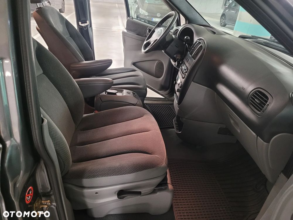 Chrysler Grand Voyager 2.8 CRD SE S&G - 9