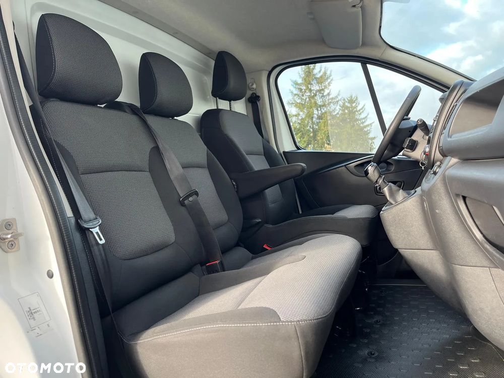 Renault Trafic - 18