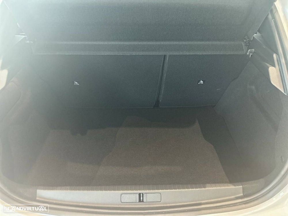 Peugeot 208 1.2 Hybrid Allure e-DCS6 - 6