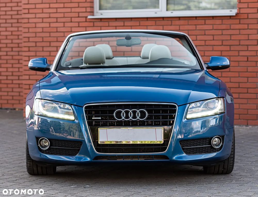 Audi A5 Cabrio 3.2 FSI quattro S tronic - 3