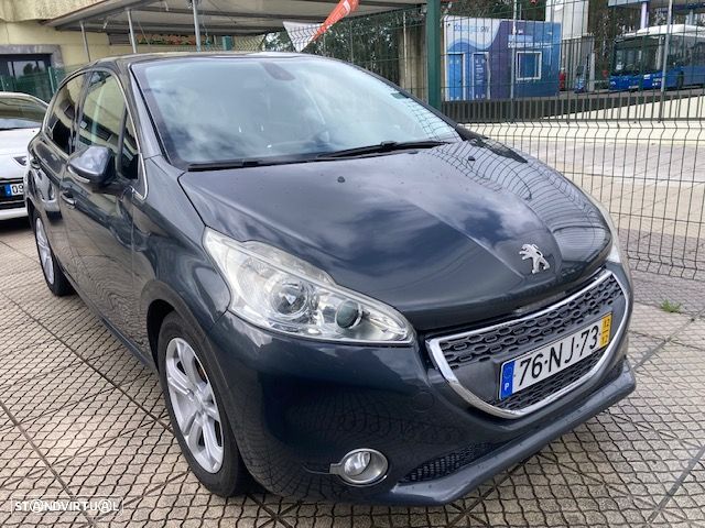 Peugeot 208 1.6 e-HDi Allure - 1