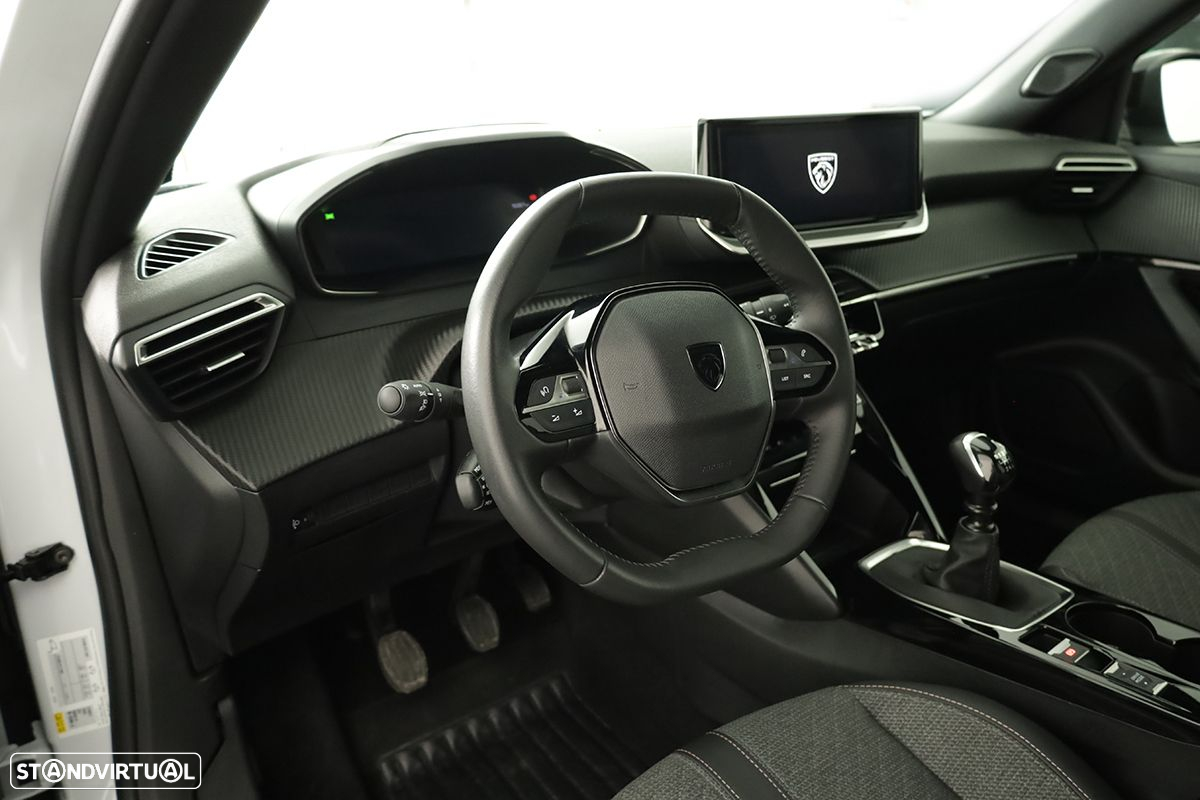 Peugeot 2008 1.2 PureTech Allure - 7