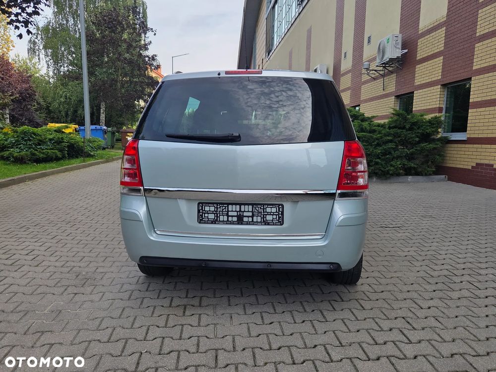 Opel Zafira 1.8 Innovation 110 Jahre - 10