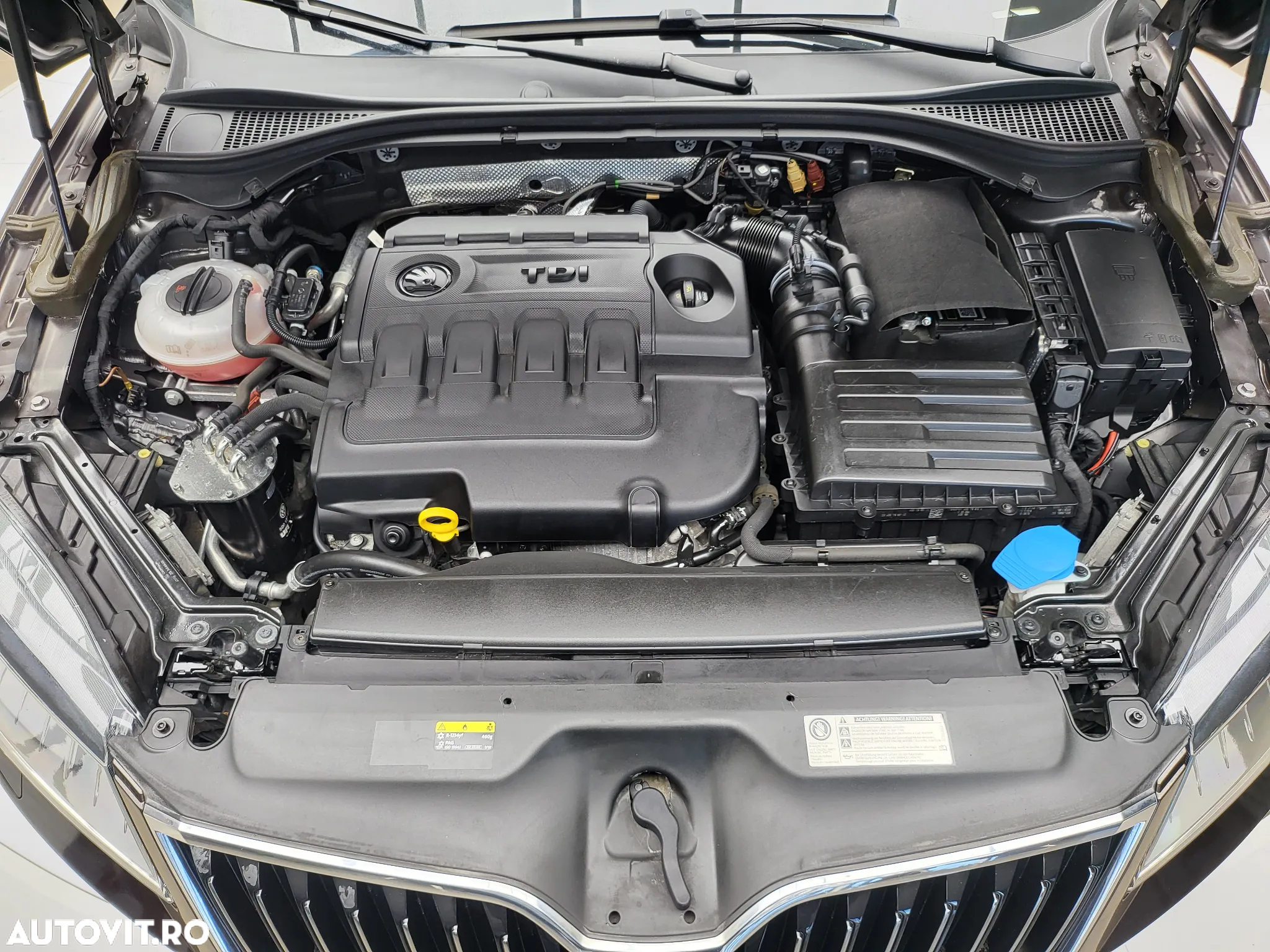 Skoda Superb 2.0 TDI 4X4 DSG Laurin & Klement - 19