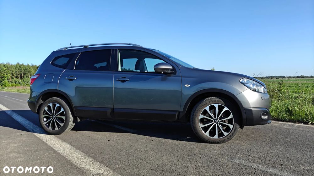 Nissan Qashqai+2 2.0 4x4 Tekna CVT - 9