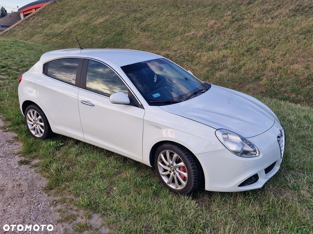 Alfa Romeo Giulietta 2.0 JTDM Distinctive - 32