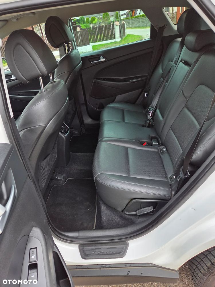 Hyundai Tucson blue 1.7 CRDi 2WD Intro Edition - 12