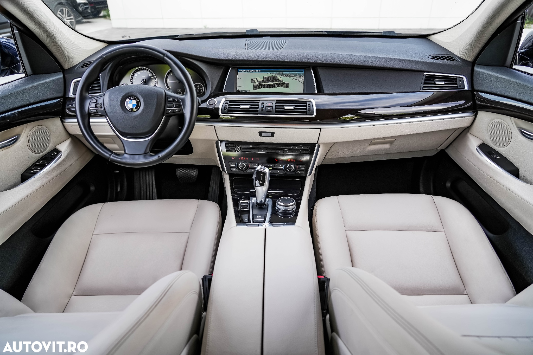 BMW Seria 5 520d Gran Turismo Aut. Luxury Line - 4