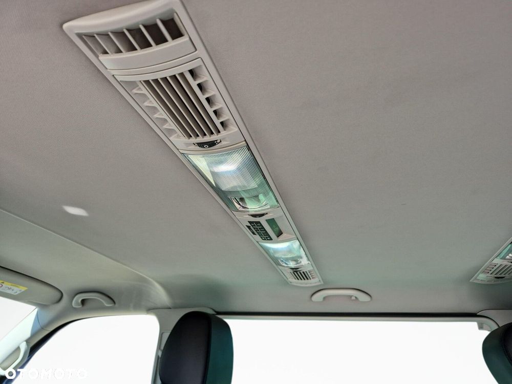 Volkswagen Multivan 2.0 TDI L2 Comfortline DSG - 19